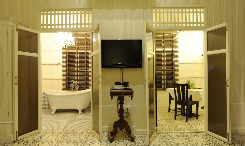 The Hen Hua Hin Hotel Room photo